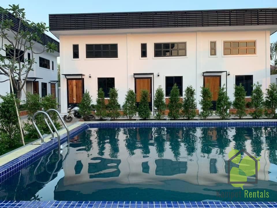 1 bed apartment kampot - swimming pool view