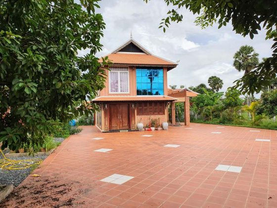 bed villa for rent kampot huge garden gazebo  per month