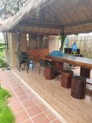 bed villa for rent kampot huge garden gazebo  per month