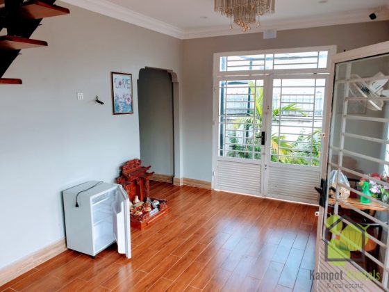 3 Bed house - Western style - Balcony, Terrace & courtyard garden Kampot