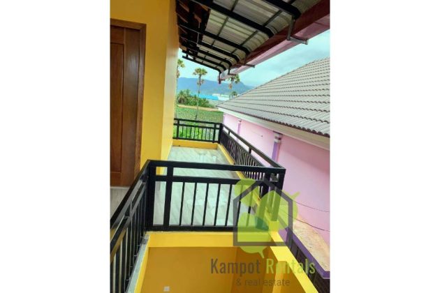 side balcony - house for rent Kampot