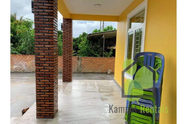 downstairs balcony 2 - house for rent Kampot