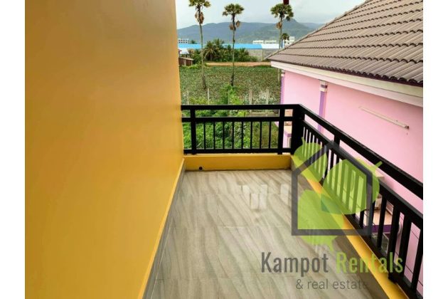 upstairs balcony - house for rent Kampot