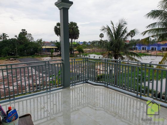 6 Bedroom house - Large living & kitchen area - Roof terrace Kampot